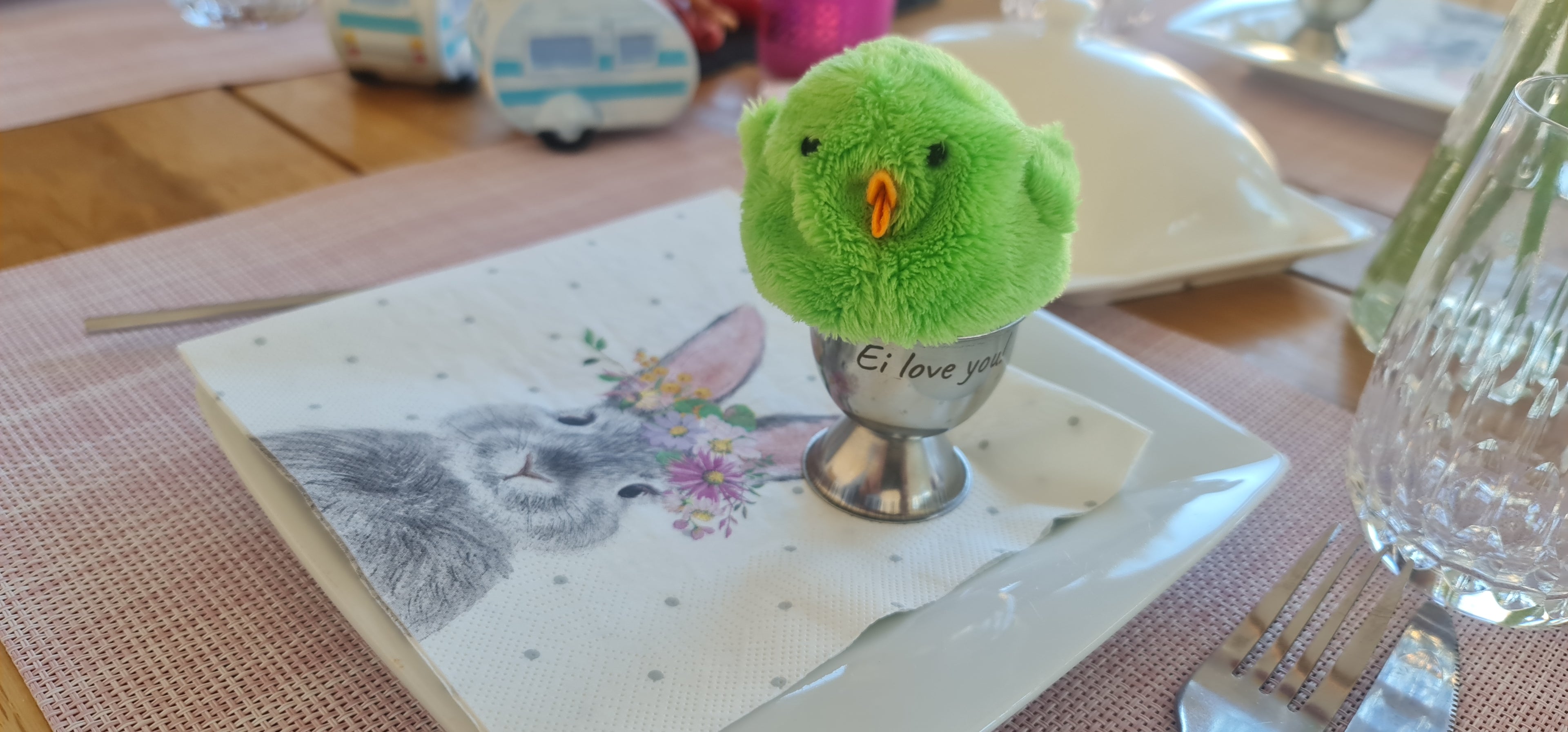 Lustige Eierbecher ( 4er Set ) mit persönlicher Gravur