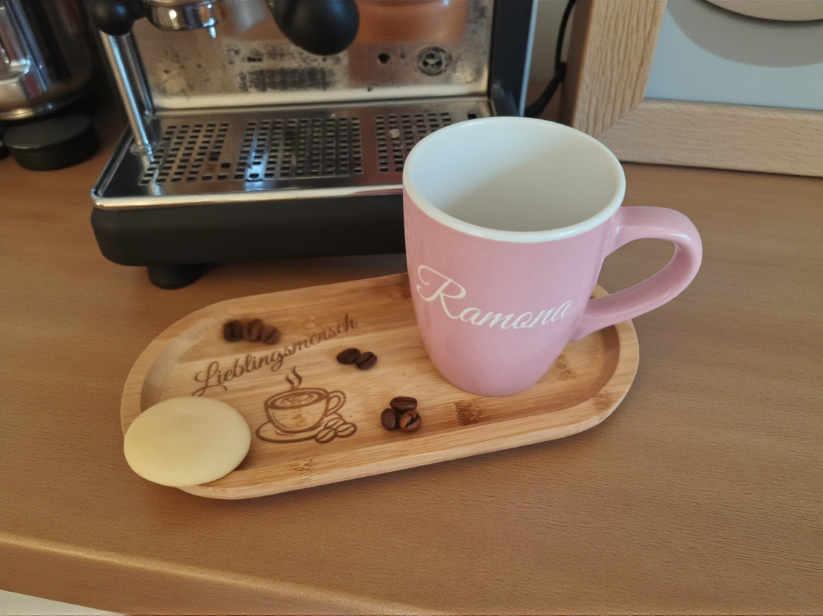 Personalisierte Tasse mit Bambus-Tablett