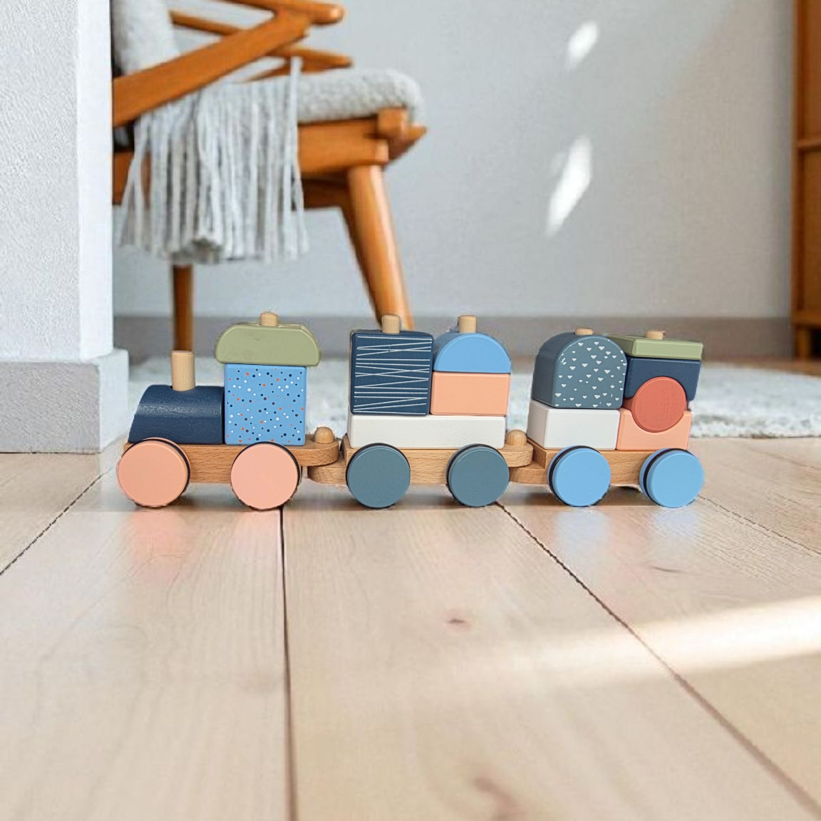 Personalisierter Holz-Zug „Arctic“ – mit individueller beidseitiger Lasergravur