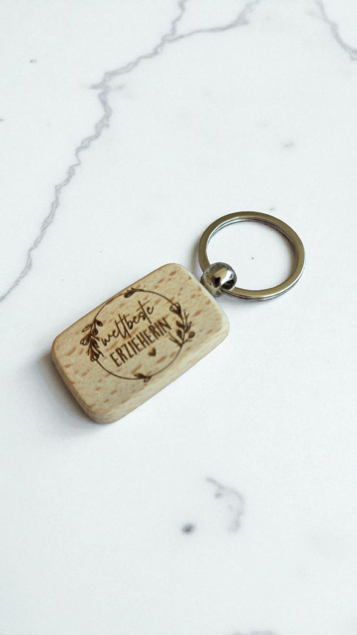 Personalisierter Schlüsselanhänger – Holz