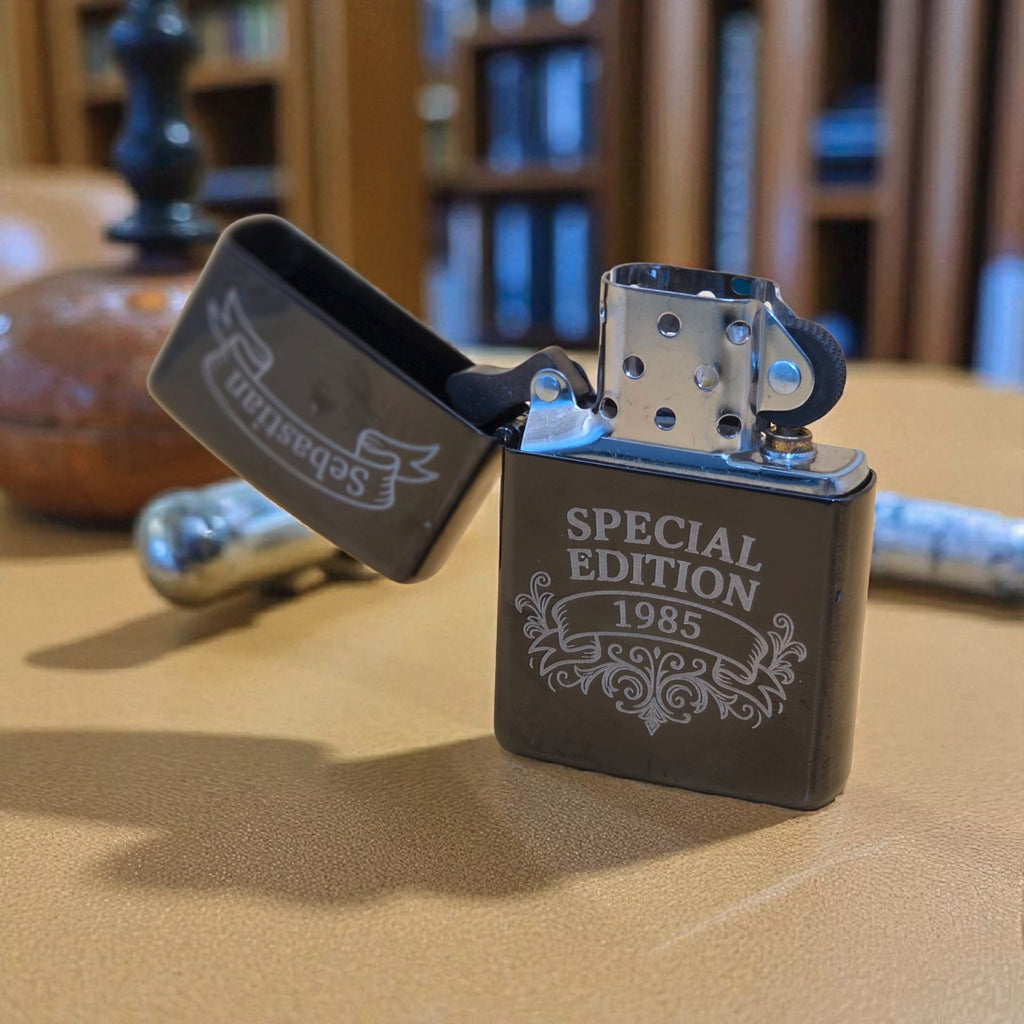 Original Zippo® Feuerzeug High Polish Black Personalisiert "Special Edition"