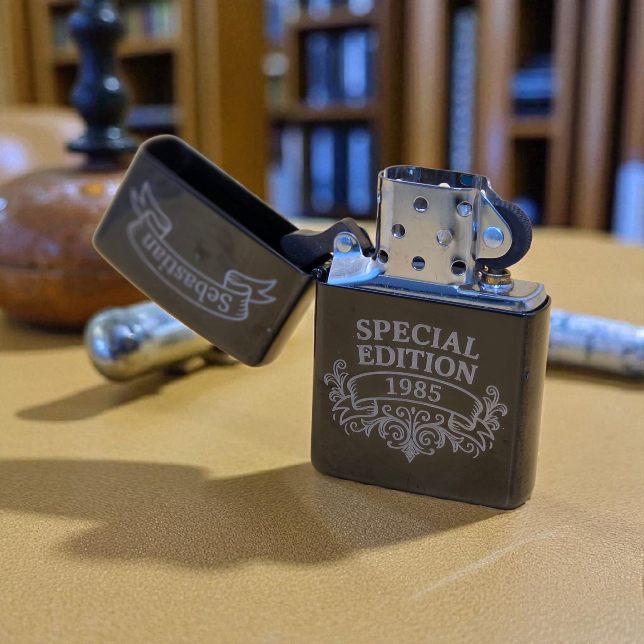 Original Zippo® Feuerzeug High Polish Black Personalisiert "Special Edition"