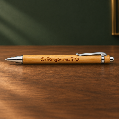Eleganter Bambus-Druckkugelschreiber mit individueller Gravur