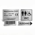 Premium Firmenschild / Namenschild mit Wunschgravur 150 x 50 mm