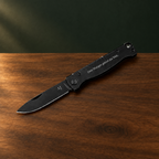 Böker Plus Atlas All Black Taschenmesser mit persönlicher Lasergravur