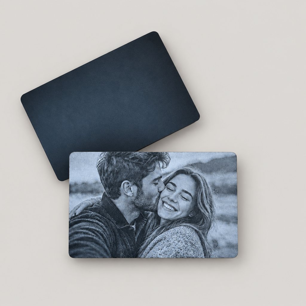 Personalisierte Aluminium Fotokarte (86 x 54 mm) – Ihr Lieblingsmoment als edle Lasergravur