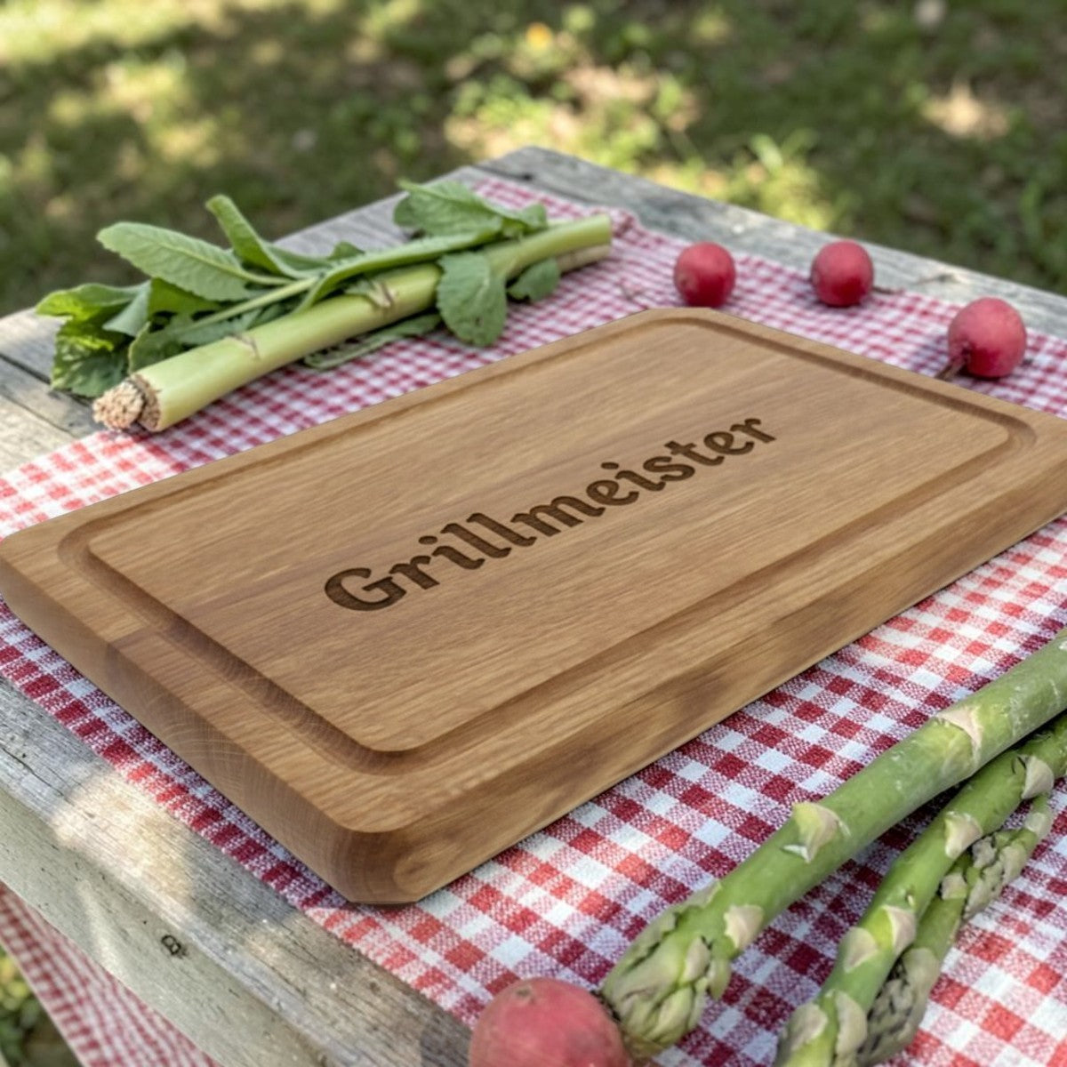 HUNTERLASE massives Eichenholz Schneidebrett 30x20cm mit Saftrille, ideal als Servierbrett