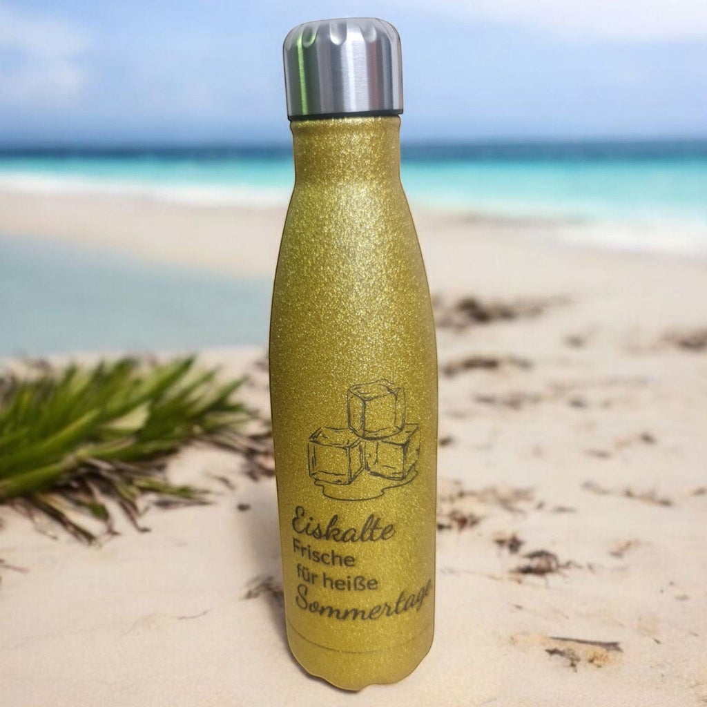 HUNTERLASE gold glitzernde Thermoflasche mit Gravur "Eiskalte Frische für heiße Sommertage" und Eiswürfel-Motiv