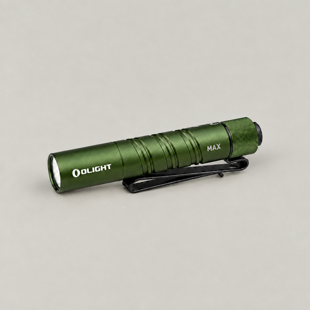 Olight-Lampe mit aufgehellter Namensgravur