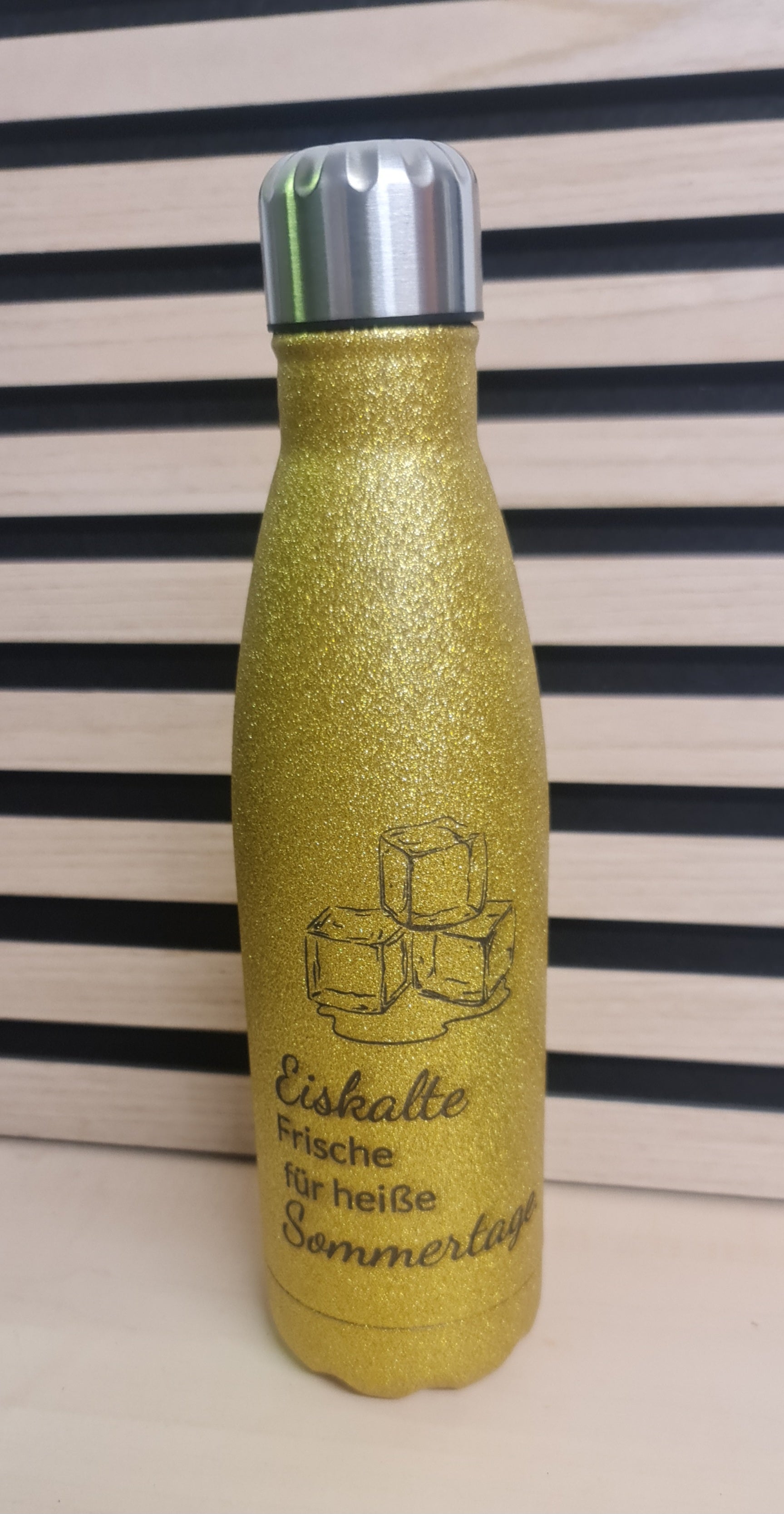 Thermoflasche Glitzer "Eiskalte Frische für heiße Sommertage"