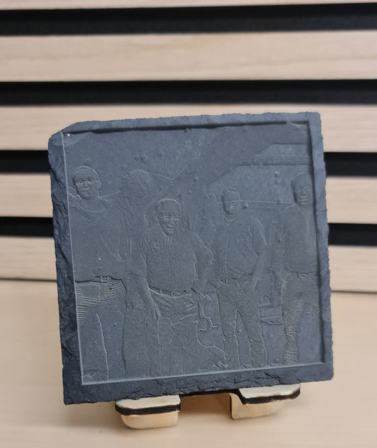 Schieferplatte mit 3D Tiefengravur